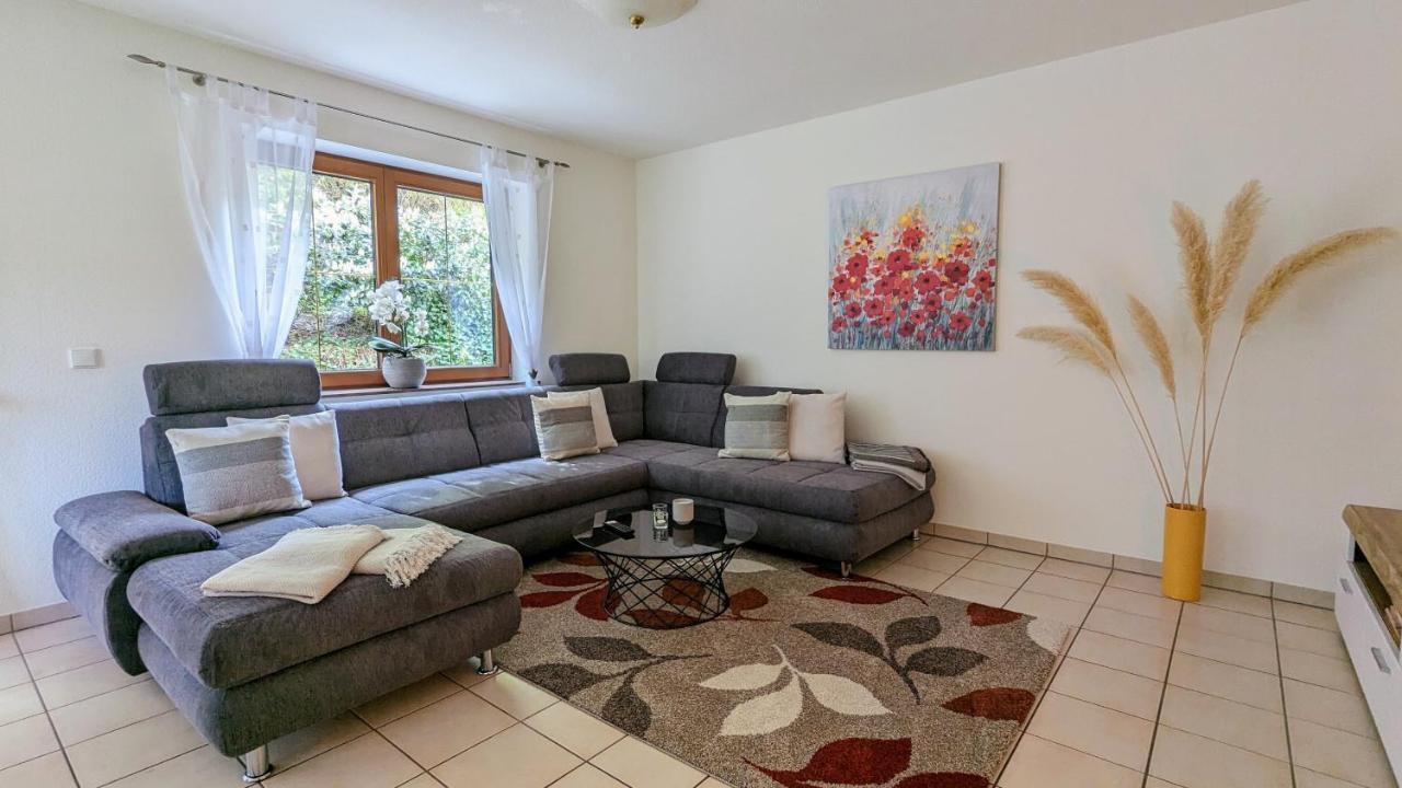 Haus An Der Mosel Apartment แบร์นคาสเทล-คืสท์ ภายนอก รูปภาพ