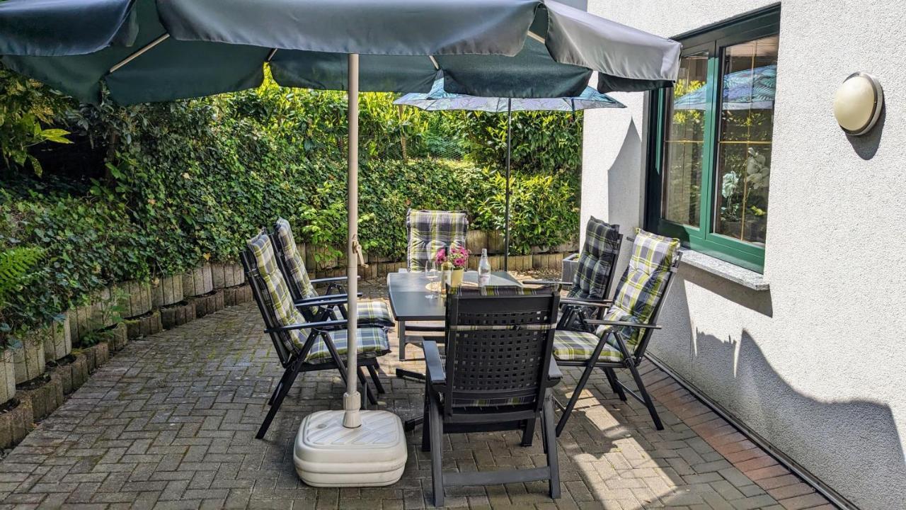 Haus An Der Mosel Apartment แบร์นคาสเทล-คืสท์ ภายนอก รูปภาพ