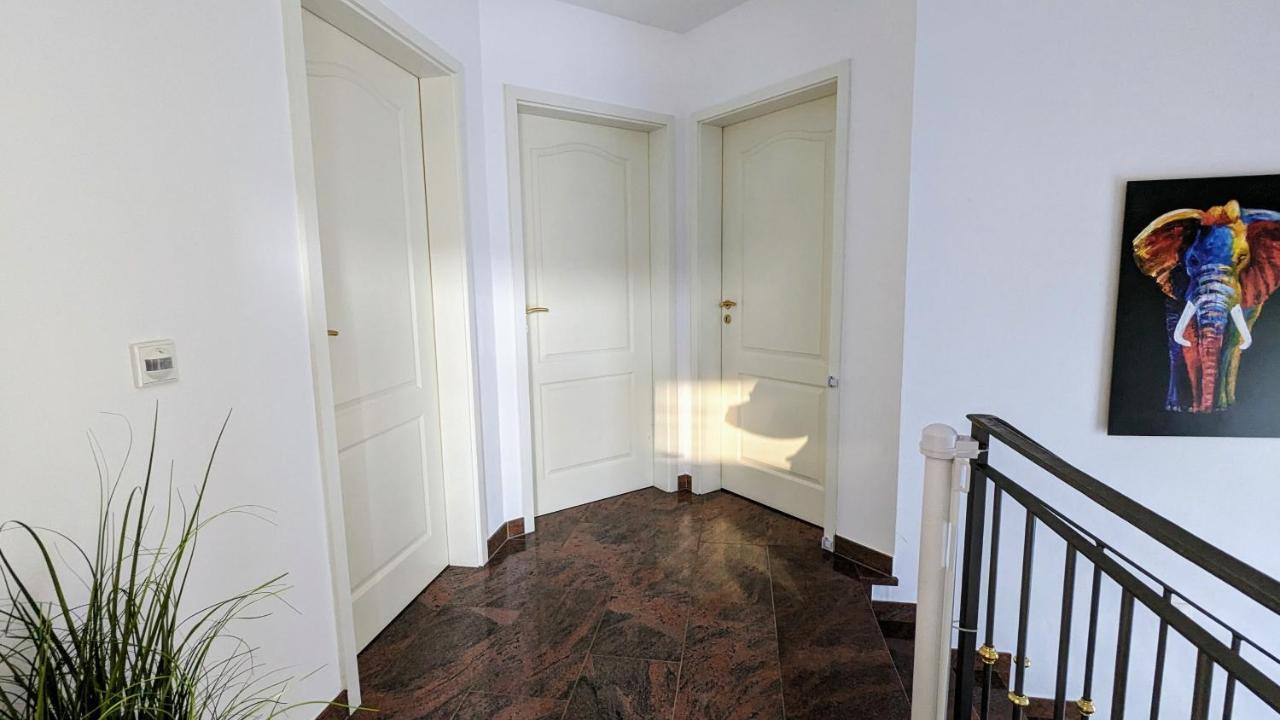 Haus An Der Mosel Apartment แบร์นคาสเทล-คืสท์ ภายนอก รูปภาพ